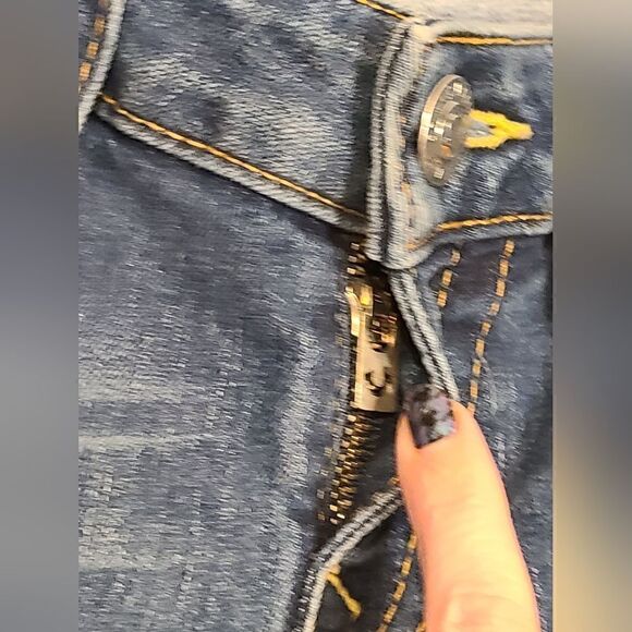 True Religion Low-Rise Boot Cut Medium Wash Distressed Jeans | 28 - Picture 7 of 15